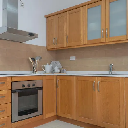 Freshly Remodelled Apartment *